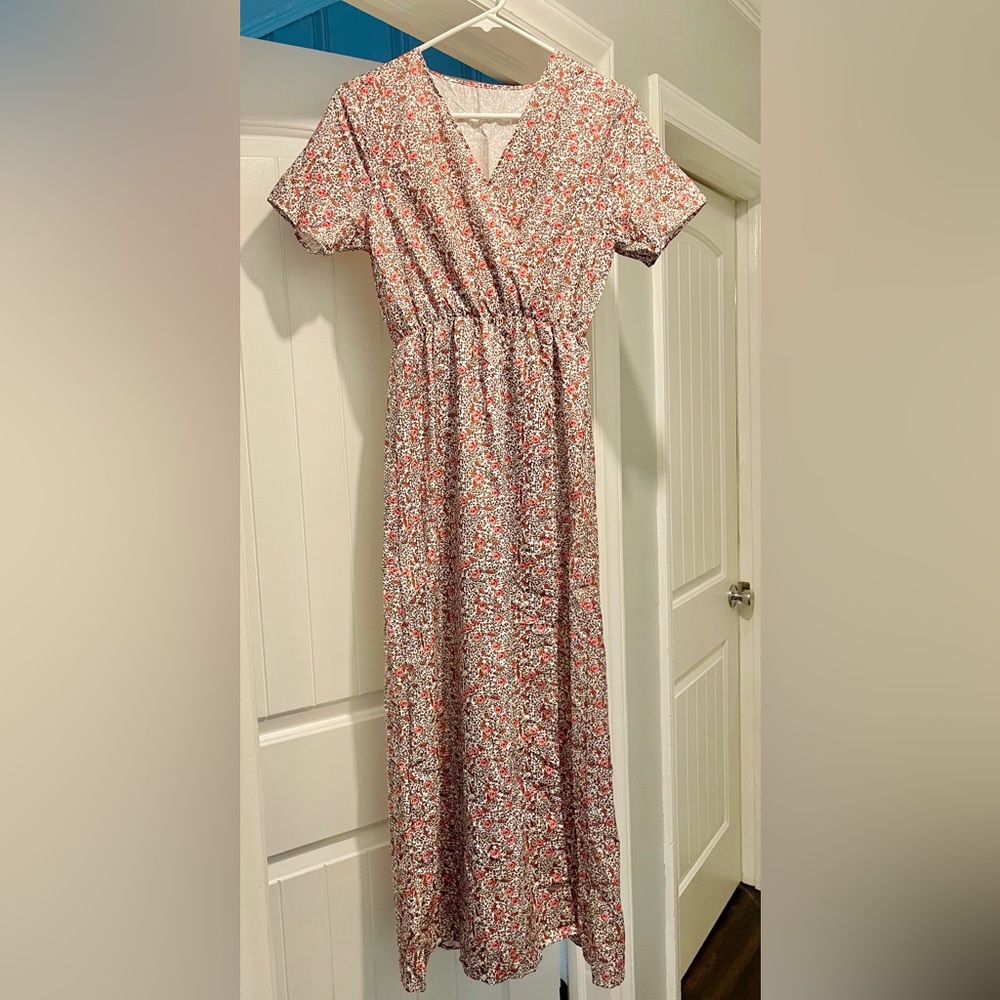Women’s XS floral maxi dress